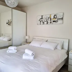 Juli No 2 Poreč